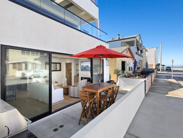 Newport Beach Home 998489