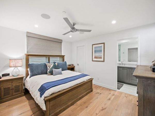 Newport Beach Home 998489