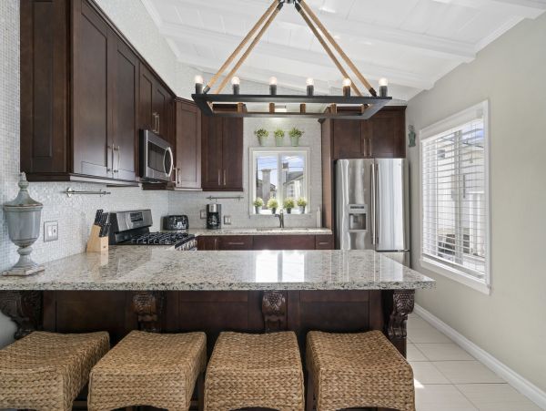 Newport Beach Home 998490