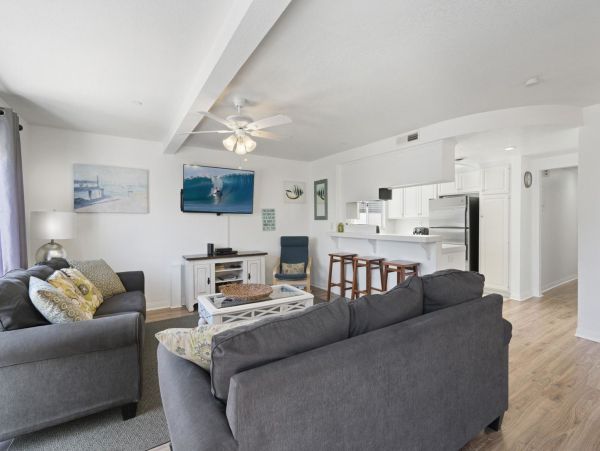 Newport Beach Home 998494
