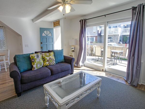 Newport Beach Home 998494