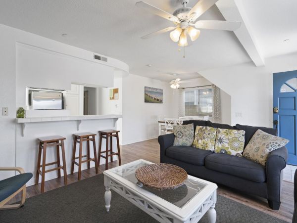 Newport Beach Home 998494