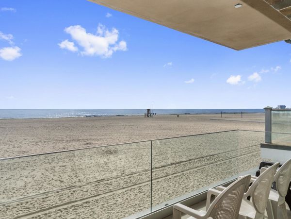 Newport Beach Condo 998495
