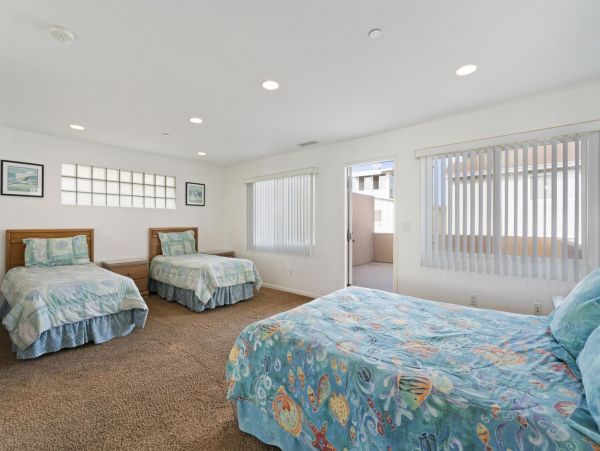 Newport Beach Condo 998495