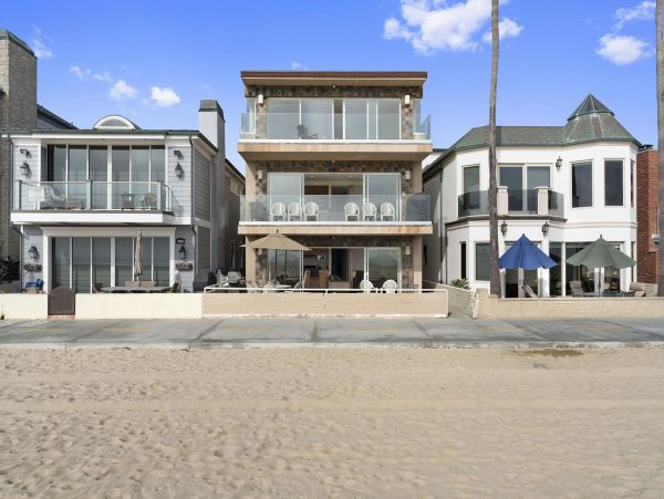 Newport Beach Condo 998495