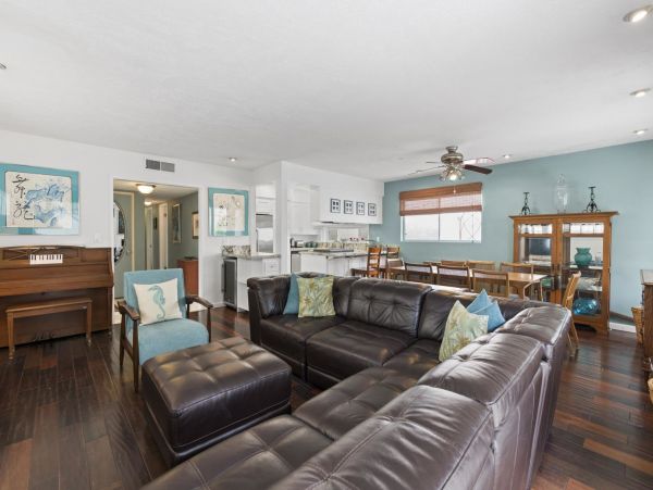 Newport Beach Home 998496