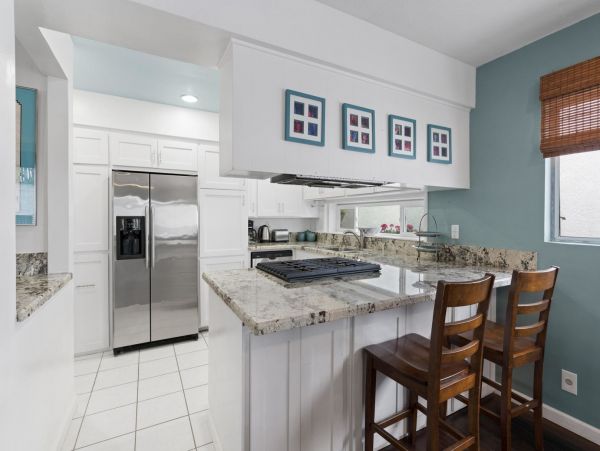 Newport Beach Home 998496