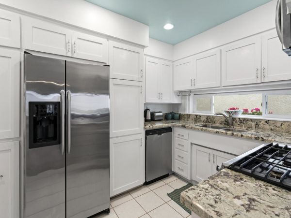 Newport Beach Home 998496