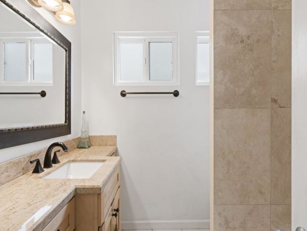 Newport Beach Home 998496
