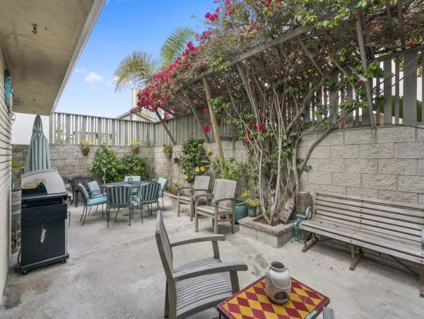 Newport Beach Home 998496