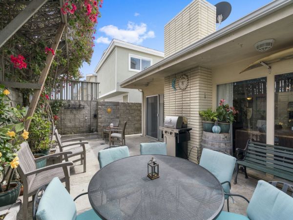 Newport Beach Home 998496
