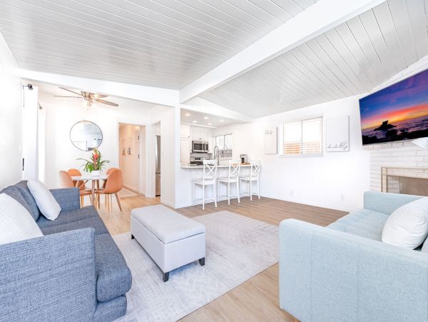 Newport Beach Home 998497