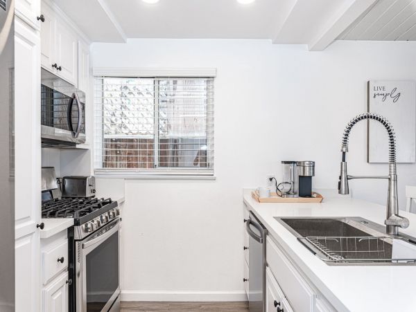 Newport Beach Home 998497