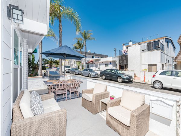 Newport Beach Home 998497