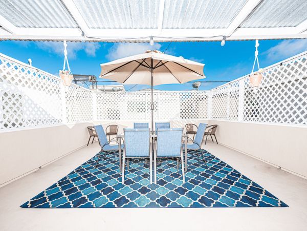 Newport Beach Home 998498