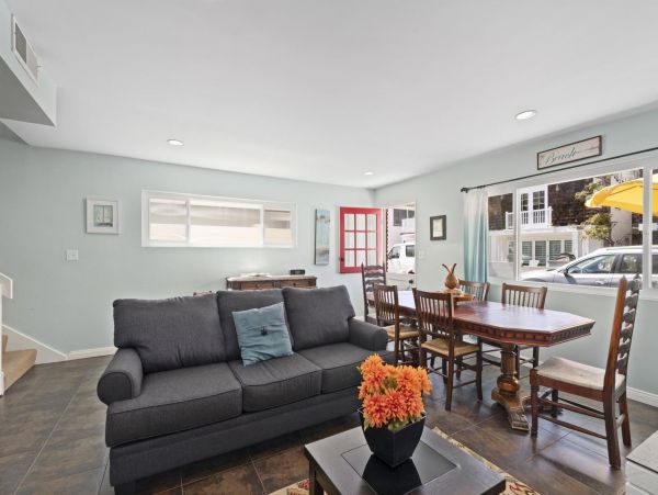 Newport Beach Home 998498