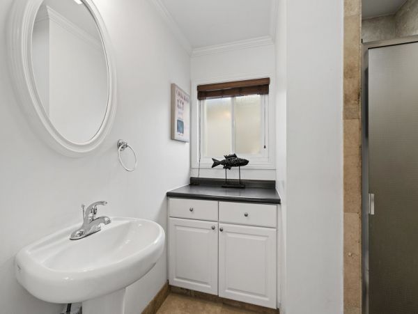 Newport Beach Home 998498