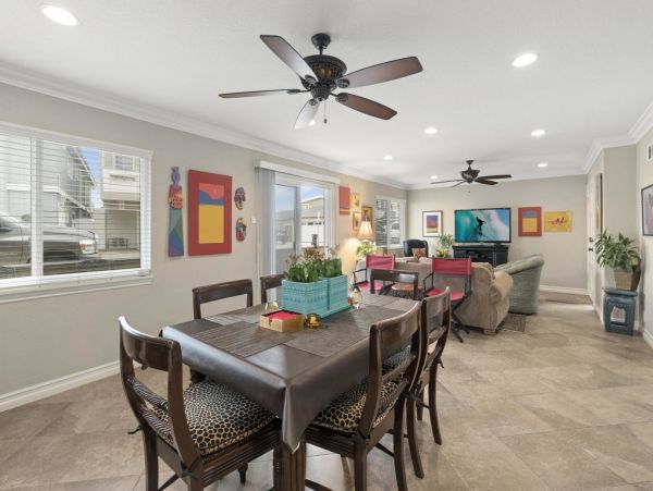 Newport Beach Home 998499