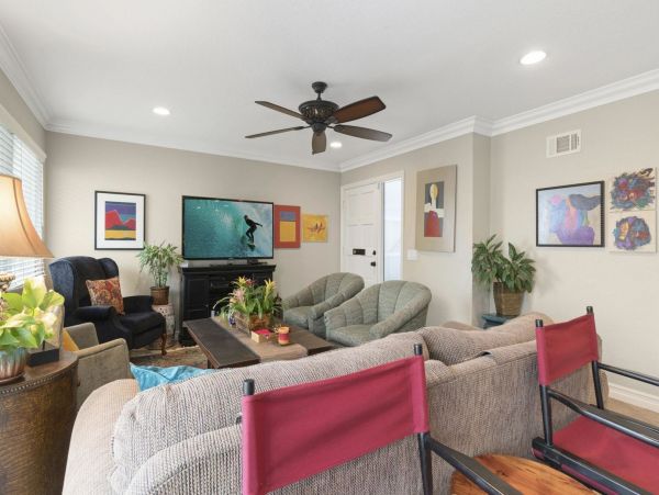 Newport Beach Home 998499