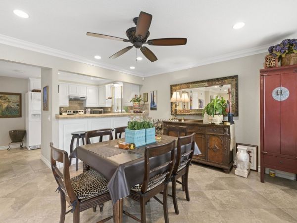 Newport Beach Home 998499
