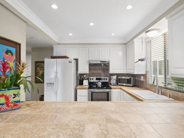 Newport Beach Home 998499