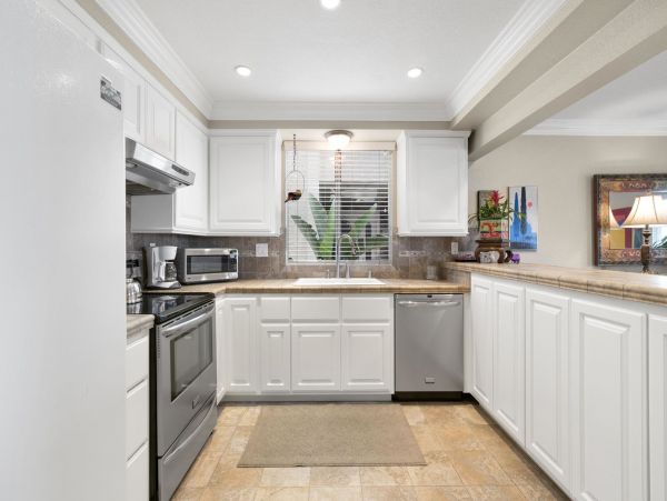 Newport Beach Home 998499