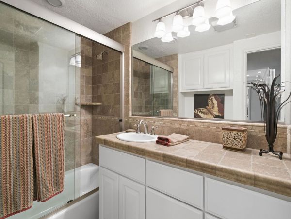 Newport Beach Home 998499