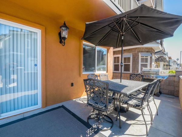 Newport Beach Home 998499