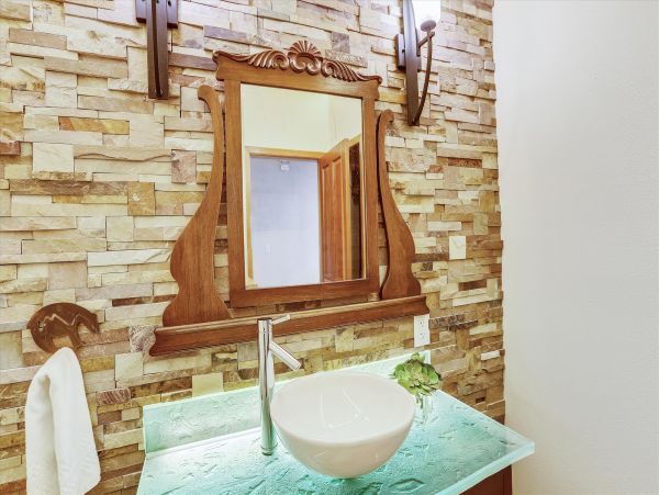 5 Bedrooms Vacation Home in Breckenridge Sleeps 14 Guests