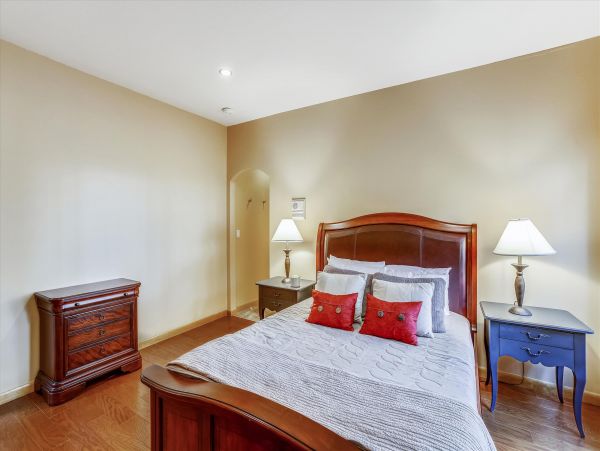 5 Bedrooms Vacation Home in Breckenridge Sleeps 14 Guests