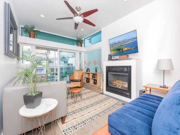 Newport Beach Condo 998501
