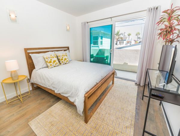 Newport Beach Condo 998501