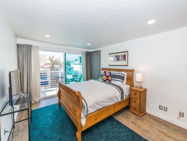Newport Beach Condo 998501