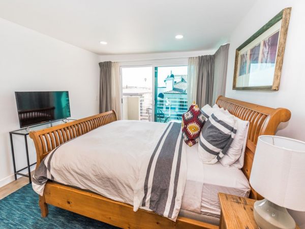 Newport Beach Condo 998501