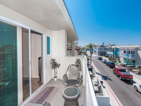 Newport Beach Condo 998501