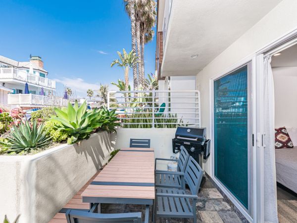 Newport Beach Condo 998501