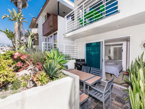 Newport Beach Condo 998501