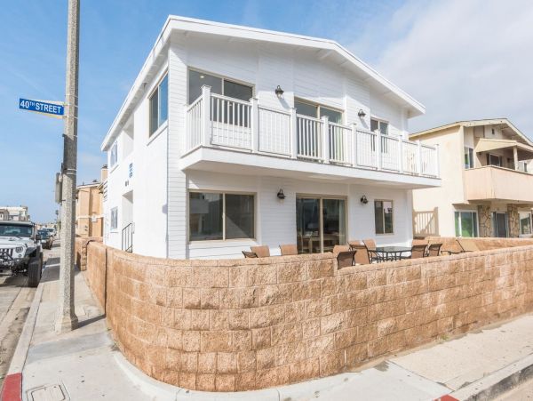 Newport Beach Home 998502