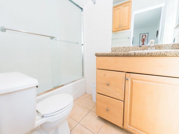 Newport Beach Home 998502