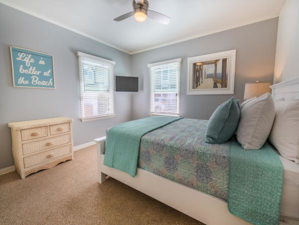 Newport Beach Home 998503