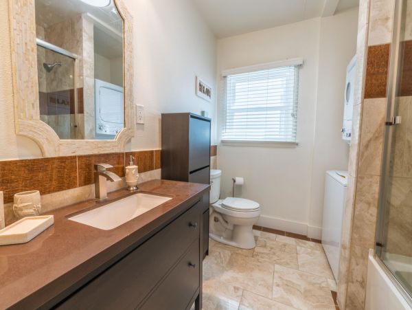 Newport Beach Home 998503
