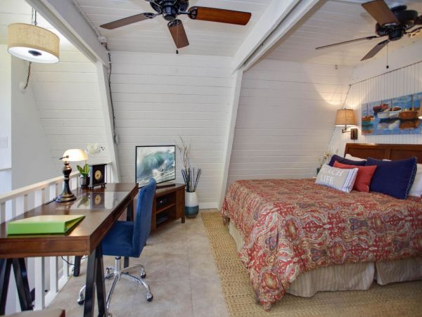 Newport Beach Condo 998504