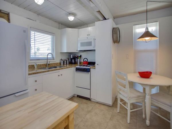 Newport Beach Condo 998504