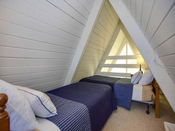 Newport Beach Condo 998504