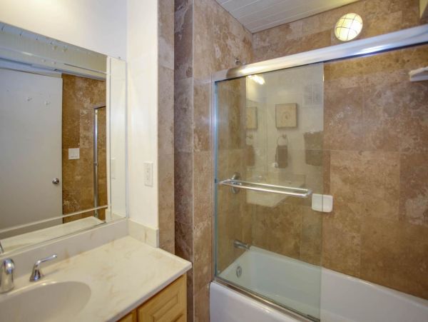 Newport Beach Condo 998504