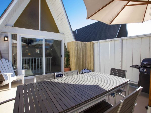 Newport Beach Condo 998504