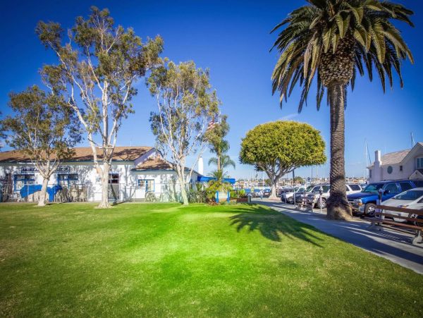 Newport Beach Condo 998504