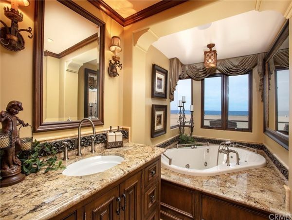 Newport Beach Home 998505