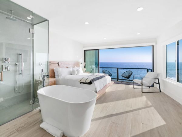 Ocean Views Malibu Vacation Home Three Bedroom