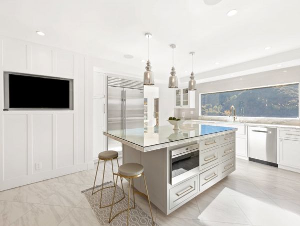 Luxury Malibu Home with Five Bedrooms